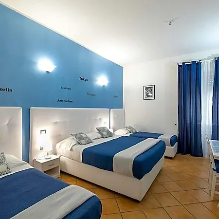 Casa Lollobrigida Bed & Breakfast 4*